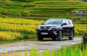 Toyota Việt Nam ưu đãi khách mua xe Corolla Altis, Innova và Fortuner